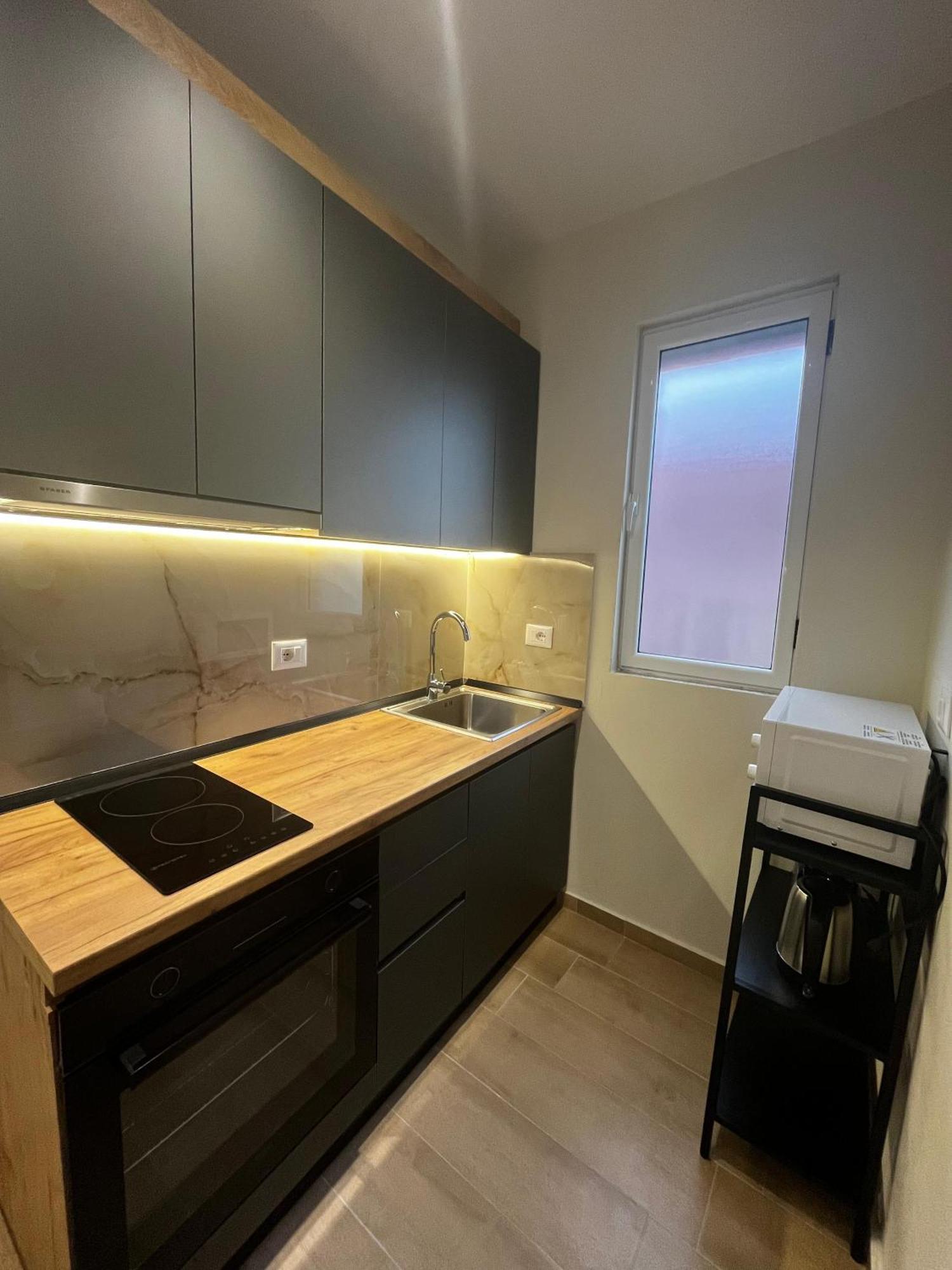 Charming Comfort Apartment ติรานา ภายนอก รูปภาพ