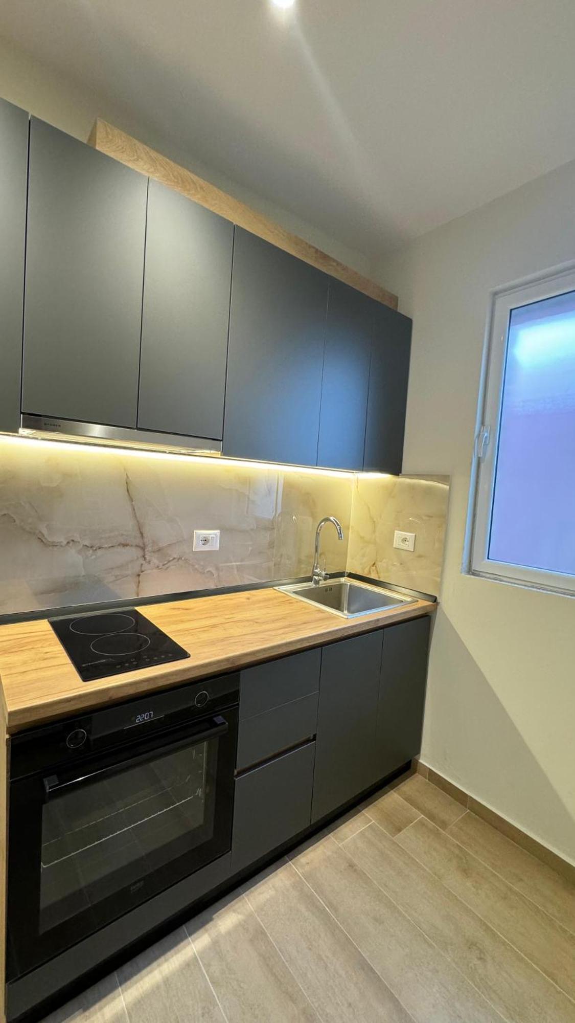 Charming Comfort Apartment ติรานา ภายนอก รูปภาพ