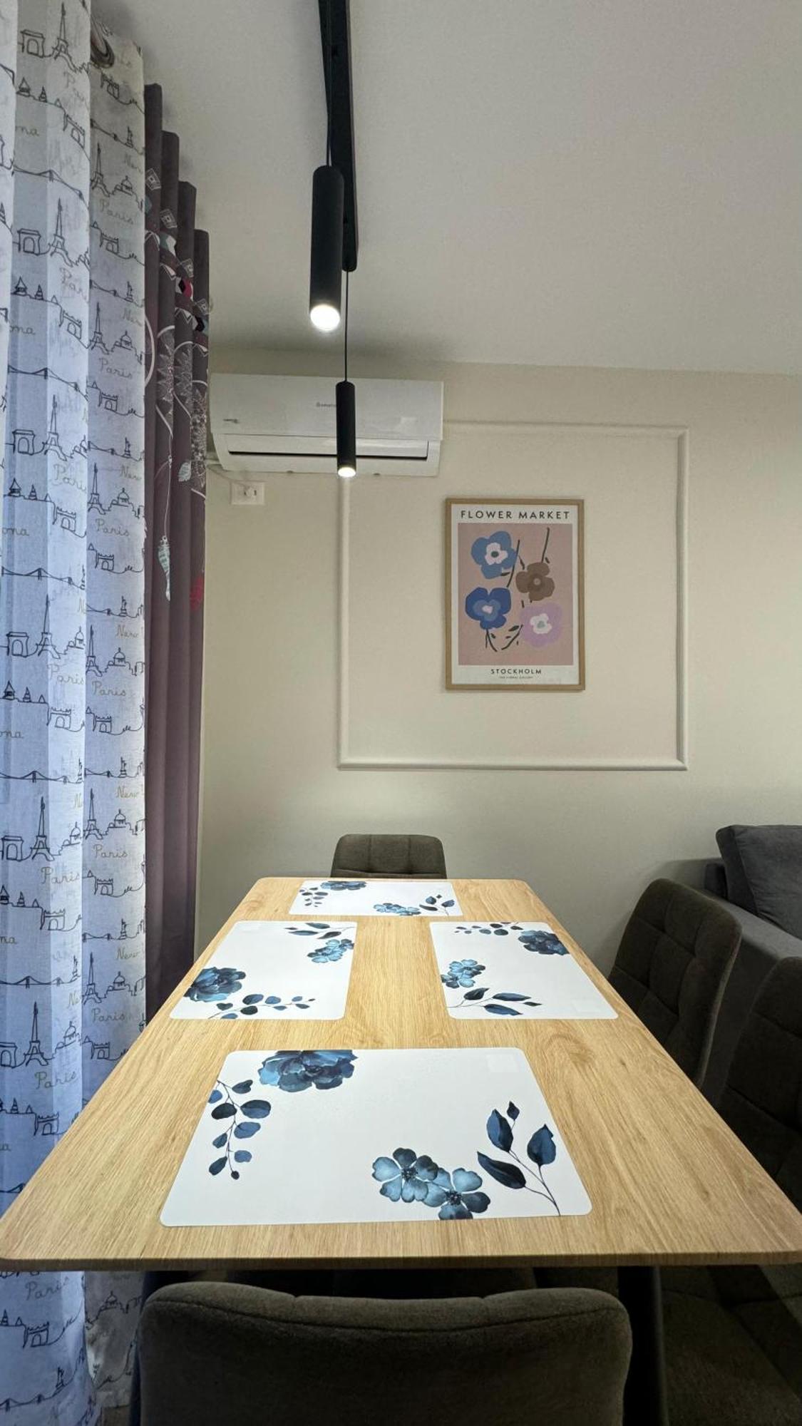 Charming Comfort Apartment ติรานา ภายนอก รูปภาพ