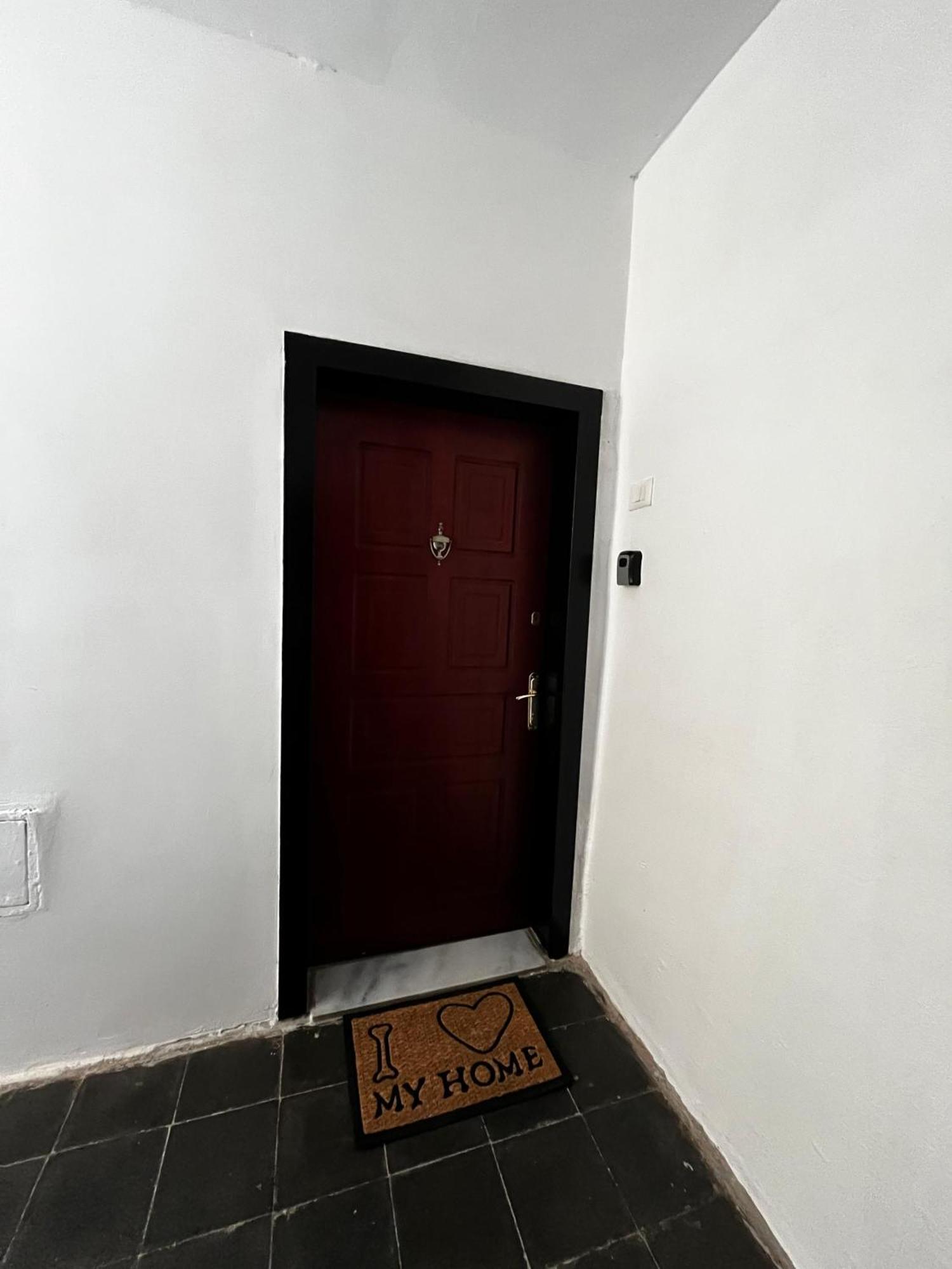 Charming Comfort Apartment ติรานา ภายนอก รูปภาพ